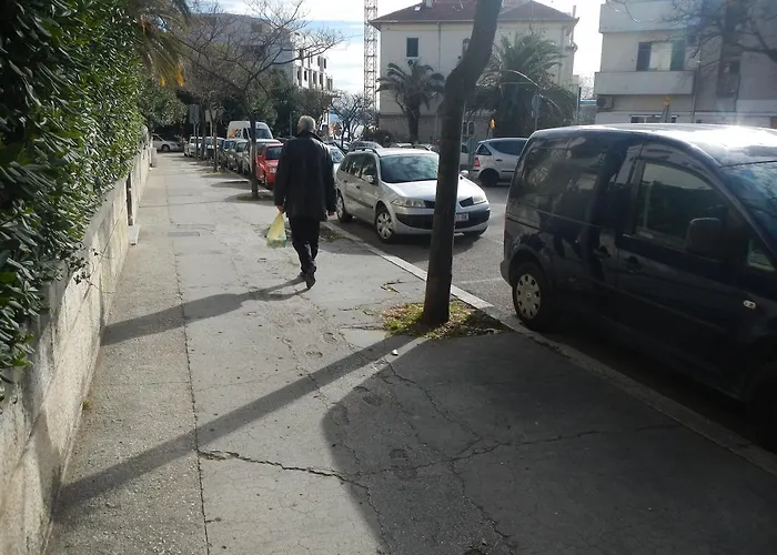 アパート Neira スプリト